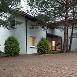 Bed & Breakfast Na Wzgorzu W Zielonym Sercu Lodzi Przy Parku Krajobrazowym Ruda Willowa 3*
