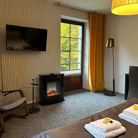 Na Wzgorzu W Zielonym Sercu Lodzi Przy Parku Krajobrazowym Ruda Willowa Bed and Breakfast Λοτζ