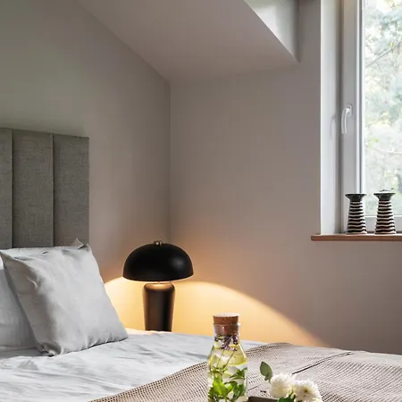 Na Wzgorzu W Zielonym Sercu Lodzi Przy Parku Krajobrazowym Ruda Willowa Bed & Breakfast
