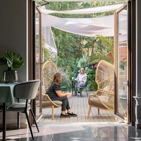 לינה וארוחת בוקר Na Wzgorzu W Zielonym Sercu Lodzi Przy Parku Krajobrazowym Ruda Wiilowa