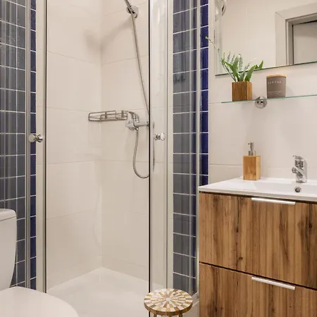 Bed & Breakfast Na Wzgorzu W Zielonym Sercu Lodzi Przy Parku Krajobrazowym Ruda Willowa 3*