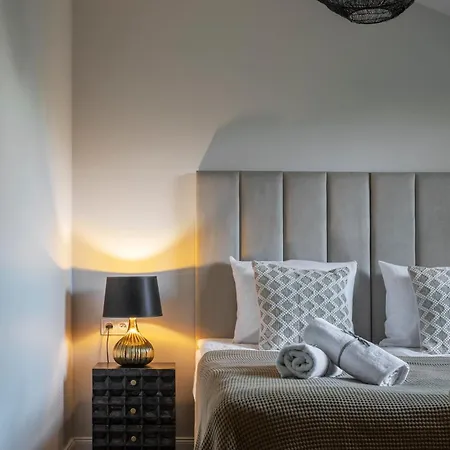 Na Wzgorzu W Zielonym Sercu Lodzi Przy Parku Krajobrazowym Ruda Willowa Bed & Breakfast