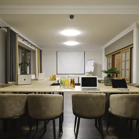Bed & Breakfast Na Wzgorzu W Zielonym Sercu Lodzi Przy Parku Krajobrazowym Ruda Willowa