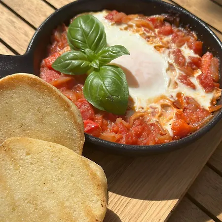 לינה וארוחת בוקר Na Wzgorzu W Zielonym Sercu Lodzi Przy Parku Krajobrazowym Ruda Wiilowa 3*