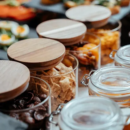 Bed & Breakfast Na Wzgorzu W Zielonym Sercu Lodzi Przy Parku Krajobrazowym Ruda Willowa Lodz