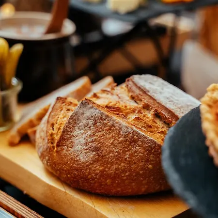 Na Wzgorzu W Zielonym Sercu Lodzi Przy Parku Krajobrazowym Ruda Wiilowa לינה וארוחת בוקר לודז'