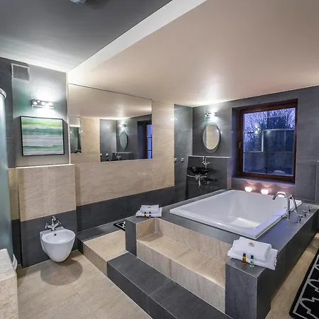 Na Wzgorzu W Zielonym Sercu Lodzi Przy Parku Krajobrazowym Ruda Wiilowa לינה וארוחת בוקר