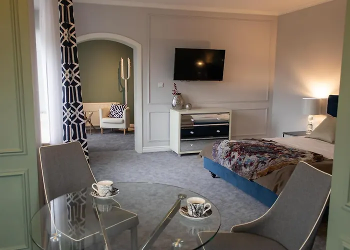 Na Wzgorzu W Zielonym Sercu Lodzi Przy Parku Krajobrazowym Ruda Willowa 3* وودج