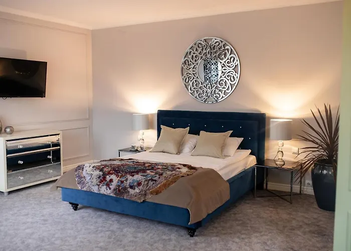 Na Wzgorzu W Zielonym Sercu Lodzi Przy Parku Krajobrazowym Ruda Willowa Bed and Breakfast