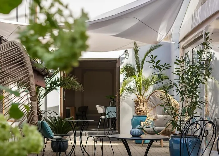 Na Wzgorzu W Zielonym Sercu Lodzi Przy Parku Krajobrazowym Ruda Willowa Bed and Breakfast Λοτζ