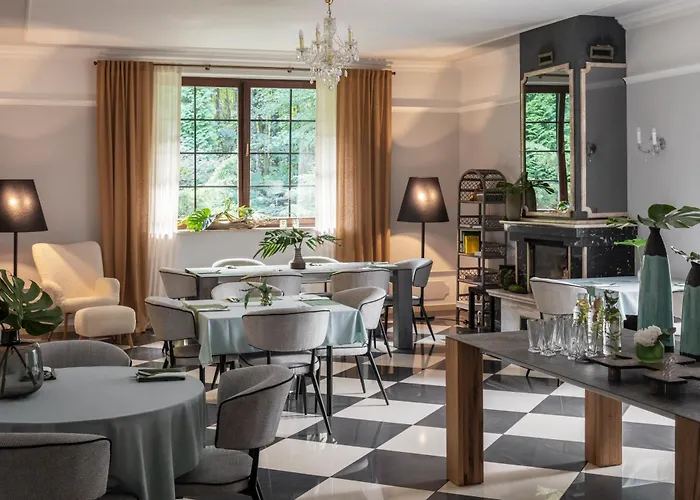 Na Wzgorzu W Zielonym Sercu Lodzi Przy Parku Krajobrazowym Ruda Willowa Bed and Breakfast