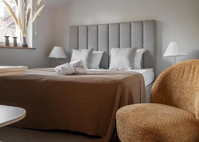 Na Wzgorzu W Zielonym Sercu Lodzi Przy Parku Krajobrazowym Ruda Willowa Λοτζ