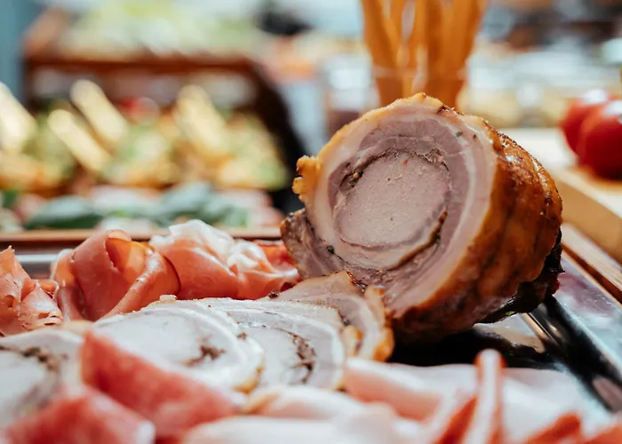 Na Wzgorzu W Zielonym Sercu Lodzi Przy Parku Krajobrazowym Ruda Willowa