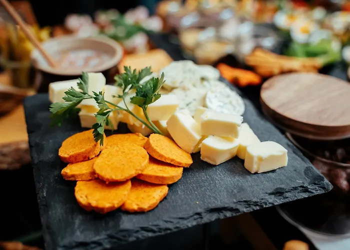 Na Wzgorzu W Zielonym Sercu Lodzi Przy Parku Krajobrazowym Ruda Willowa