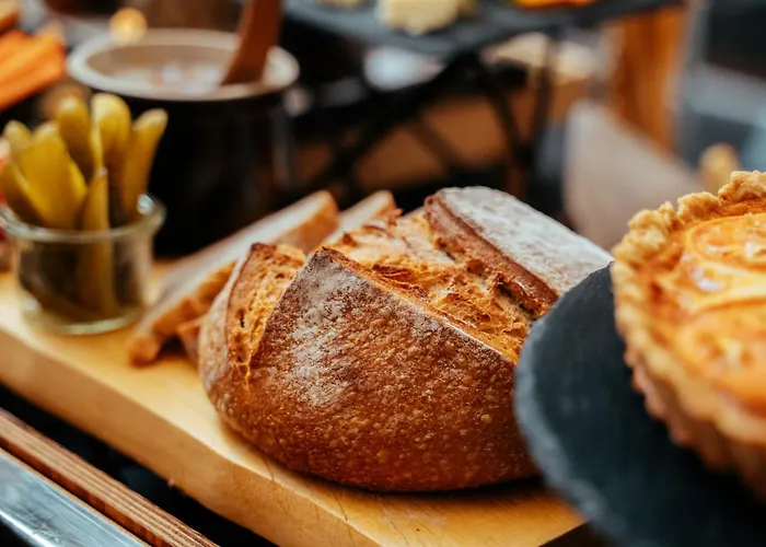 Na Wzgorzu W Zielonym Sercu Lodzi Przy Parku Krajobrazowym Ruda Willowa فندق مبيت وإفطار وودج