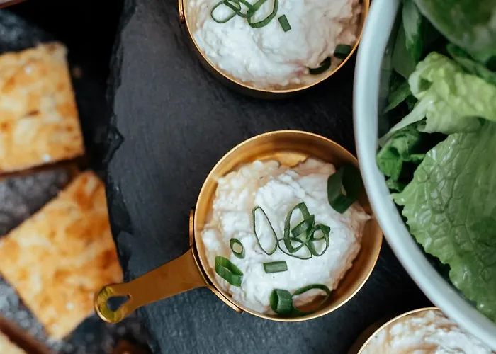 Na Wzgorzu W Zielonym Sercu Lodzi Przy Parku Krajobrazowym Ruda Willowa فندق مبيت وإفطار