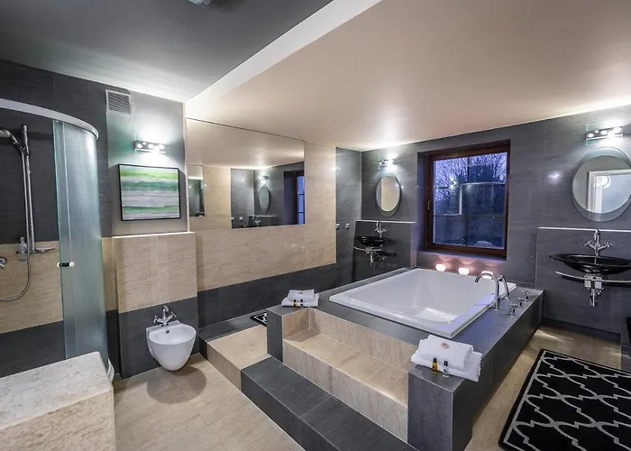 Na Wzgorzu W Zielonym Sercu Lodzi Przy Parku Krajobrazowym Ruda Willowa Bed and Breakfast